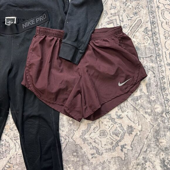 Woman’s Activewear Bundle Lot Size XS & Small 5 Piece Bundle Adidas Nike Calia - Picture 2 of 9